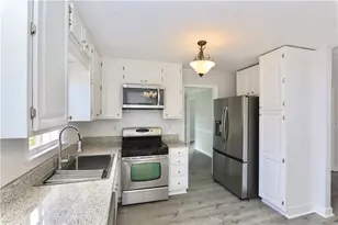 1299 Sweet Bottom Ct SW, Marietta, GA 30064 - Photo 18
