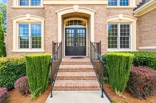 2690 Ivy Brook Ln, Buford, GA 30519 - Photo 4