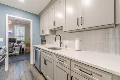 656 Park Village Drive NE, Atlanta, GA 30306 - Photo 12