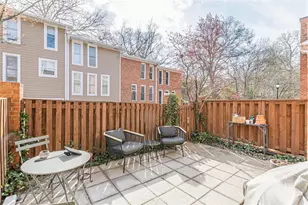 656 Park Village Dr NE, Atlanta, GA 30306 - Photo 44