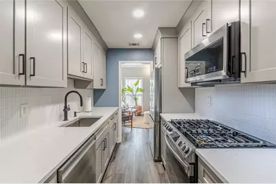 656 Park Village Drive NE, Atlanta, GA 30306 - Photo 10