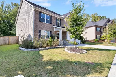 3152 Hawthorn Farm Boulevard, Loganville, GA 30052 - Photo 2