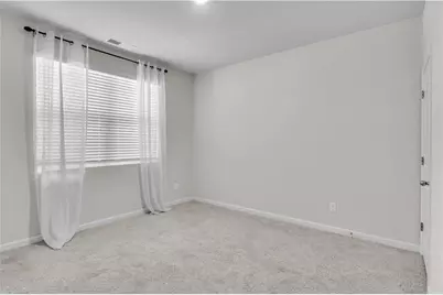 3152 Hawthorn Farm Boulevard, Loganville, GA 30052 - Photo 10