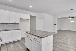 3152 Hawthorn Farm Blvd, Loganville, GA 30052 - Photo 20