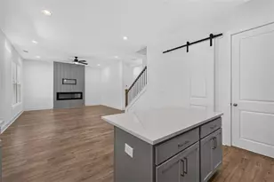 5619 Pine St, Flowery Branch, GA 30542 - Photo 14
