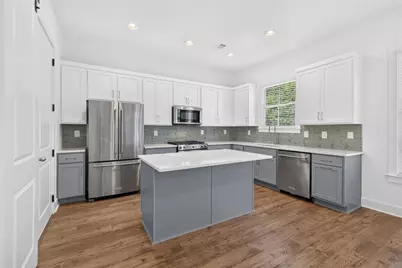 5619 Pine Street, Flowery Branch, GA 30542 - Photo 12