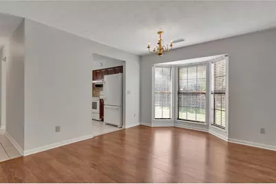 5189 Village Green Way, Alpharetta, GA 30009 - Photo 4