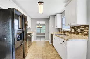 1411 Cumberland Creek Ln SW, Marietta, GA 30008 - Photo 10
