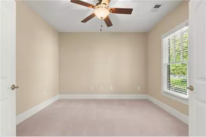 240 Somerset Circle, Woodstock, GA 30189 - Photo 10