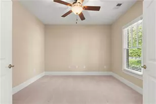 240 Somerset Cir, Woodstock, GA 30189 - Photo 10