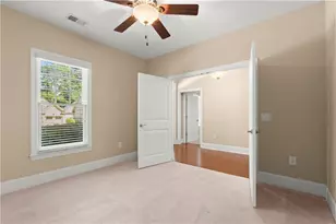 240 Somerset Cir, Woodstock, GA 30189 - Photo 8