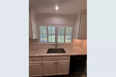 304 Colewood Way NW, Sandy Springs, GA 30328 - Photo 12