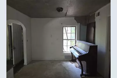 1886 Charles Place NW, Atlanta, GA 30318 - Photo 4