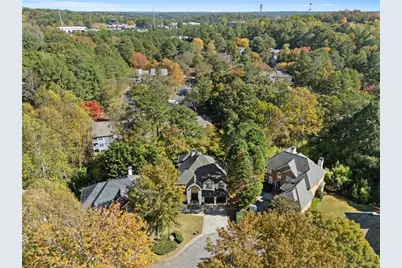 820 Glen Royal Drive, Roswell, GA 30076 - Photo 2