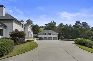 997 Davis Dr, Atlanta, GA 30327 - Photo 4