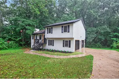711 Mary Erna Drive, Fairburn, GA 30213 - Photo 2