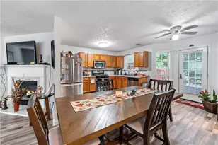248 Springbottom Dr, Lawrenceville, GA 30046 - Photo 4