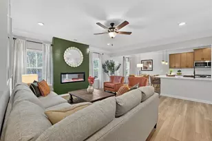 5028 Cecelia Dr, Powder Springs, GA 30127 - Photo 4