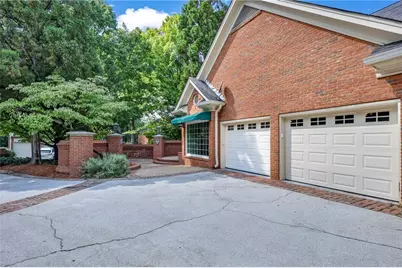 1430 Sheridan Walk NE, Atlanta, GA 30324 - Photo 8