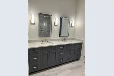 106 Spring Street, Gainesville, GA 30501 - Photo 2