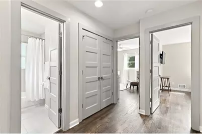 9875 La View Circle, Roswell, GA 30075 - Photo 32