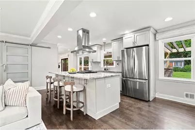9875 La View Circle, Roswell, GA 30075 - Photo 14