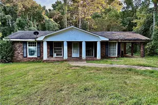 300 Tanners Bridge Rd, Bethlehem, GA 30620 - Photo 1