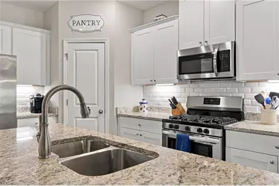 6388 Lanier Harbor Landing, Buford, GA 30518 - Photo 12