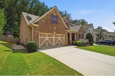 2449 Beauchamp Court, Buford, GA 30519 - Photo 4