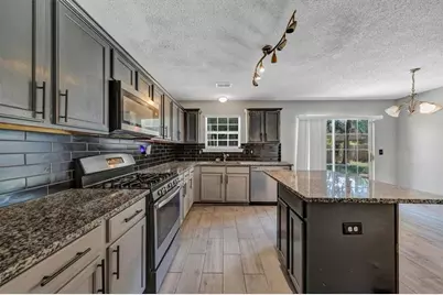 2465 Hampton Estates Drive SW, Marietta, GA 30008 - Photo 10