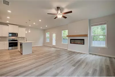 330 Bedford Trace, Conyers, GA 30094 - Photo 4