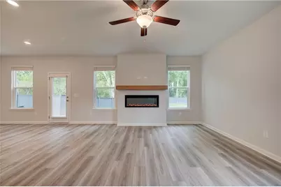 330 Bedford Trace, Conyers, GA 30094 - Photo 6