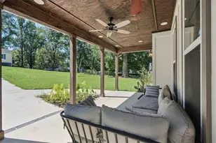2101 Verbena St NW, Atlanta, GA 30314 - Photo 4