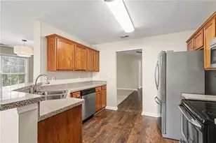 6075 Castlegate Dr, Douglasville, GA 30135 - Photo 12