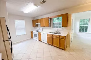 2492 Halcyon Way, Lawrenceville, GA 30044 - Photo 6