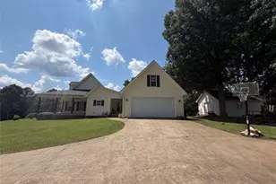 107 Pine Ridge Ct, Summerville, GA 30747 - Photo 2