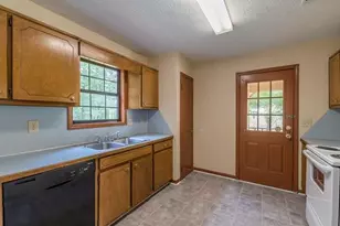 4174 Warren Rd, Flowery Branch, GA 30542 - Photo 24