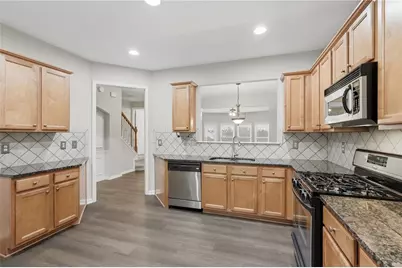 372 Suwanee Avenue, Suwanee, GA 30024 - Photo 16