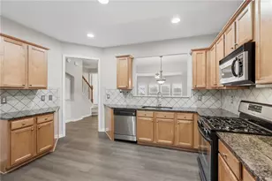 372 Suwanee Ave, Suwanee, GA 30024 - Photo 16