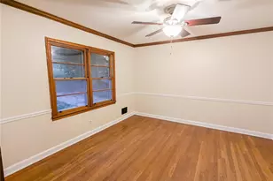 2019 Bramblewood Dr NE, Atlanta, GA 30329 - Photo 8