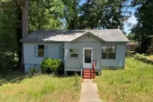 305 Creighton Ave, Scottdale, GA 30079 - Photo 1