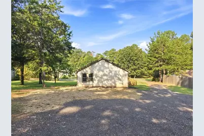 200 Eleanor Drive, Covington, GA 30016 - Photo 8