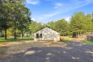 200 Eleanor Dr, Covington, GA 30016 - Photo 8