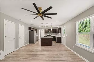 1128 Oak Hollow Ln, Hampton, GA 30228 - Photo 4