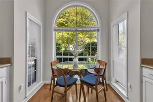 8910 S Somerset Ln, Alpharetta, GA 30004 - Photo 16