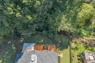 8910 S Somerset Ln, Alpharetta, GA 30004 - Photo 40
