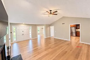 3731 Spring Leaf Ln, Acworth, GA 30101 - Photo 4