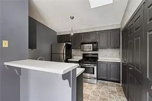 1325 Keys Lake Dr NE, Brookhaven, GA 30319 - Photo 2