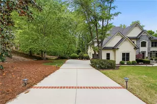 630 Danas Ridge Dr, Roswell, GA 30075 - Photo 4