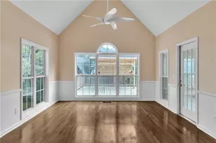 915 Chipley Ct, Marietta, GA 30062 - Photo 18